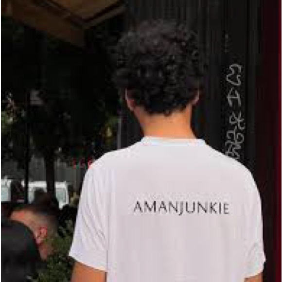 White Amanjunkie T shirt